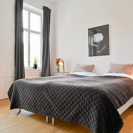 Sanders Arrow - Chic Three-bedroom In The Middle Of * Copenhagen